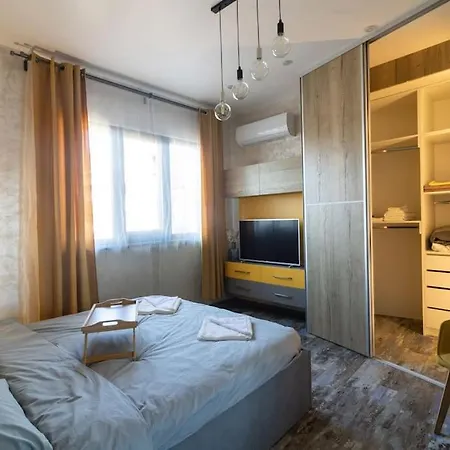 Apartment Unique 1 Bedroom Flat