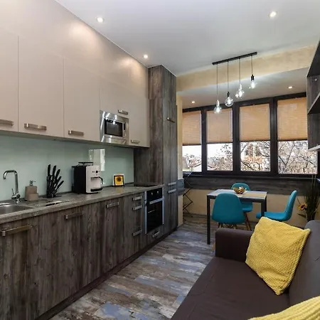 Unique 1 Bedroom Flat Apartment *
